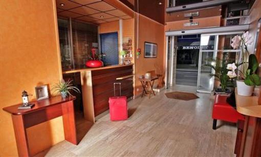 фото отеля Le Cornouaille Hotel