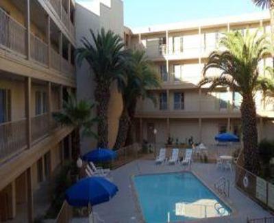 фото отеля Days Inn and Suites Rancho Cordova