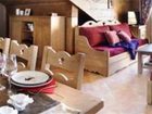 фото отеля Les Chalets de Jouvence Les Carroz d'Araches