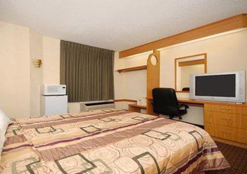 фото отеля Rodeway Inn - Memphis American Way