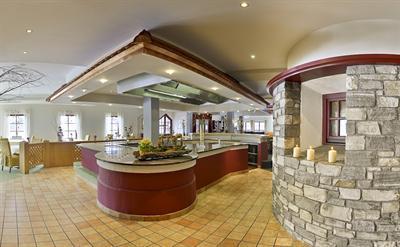 фото отеля Hotel Zum Jungen Romer Radstadt