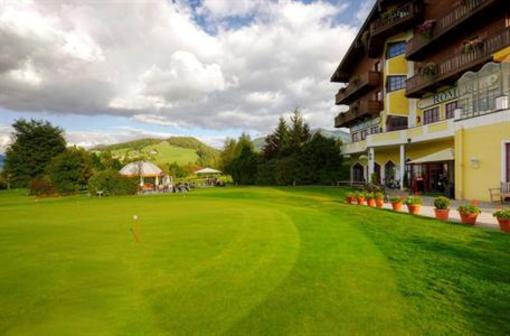 фото отеля Hotel Zum Jungen Romer Radstadt