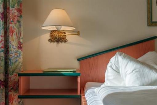 фото отеля Hotel Zum Jungen Romer Radstadt