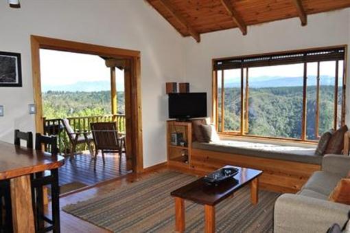 фото отеля Cliffhanger Cottages