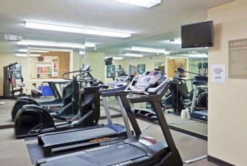 фото отеля Candlewood Suites Topeka