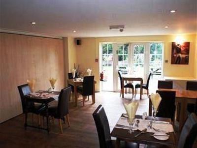 фото отеля The Shaw Country Hotel Melksham
