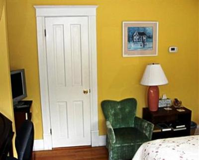 фото отеля The Stonewall Jackson Inn Bed and Breakfast