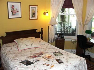 фото отеля The Stonewall Jackson Inn Bed and Breakfast