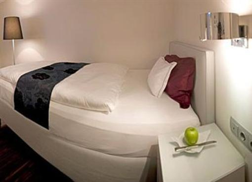 фото отеля Hotel Zollamt Kaiserslautern