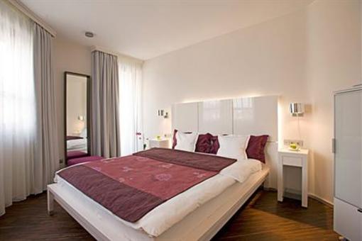 фото отеля Hotel Zollamt Kaiserslautern