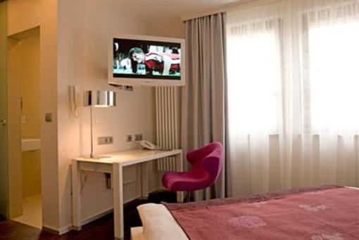 фото отеля Hotel Zollamt Kaiserslautern