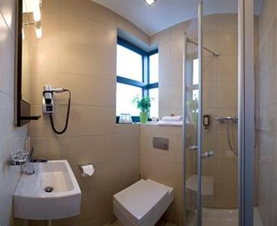 фото отеля Hotel Zollamt Kaiserslautern