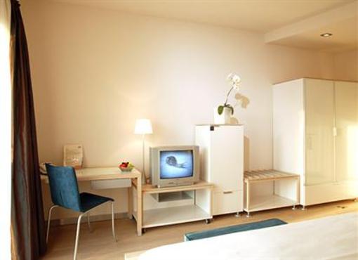 фото отеля Hotel Zollamt Kaiserslautern