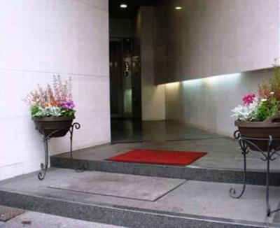 фото отеля Grampus Inn Osaka