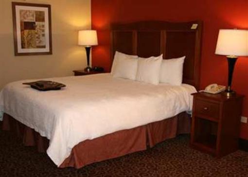 фото отеля Hampton Inn Chicago Carol Stream
