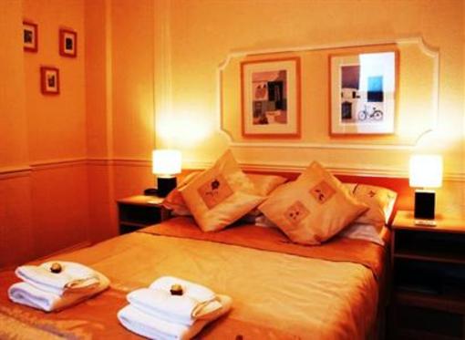 фото отеля The Lawnswood Guest House