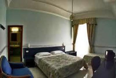 фото отеля Hotel La Badia Sorrento