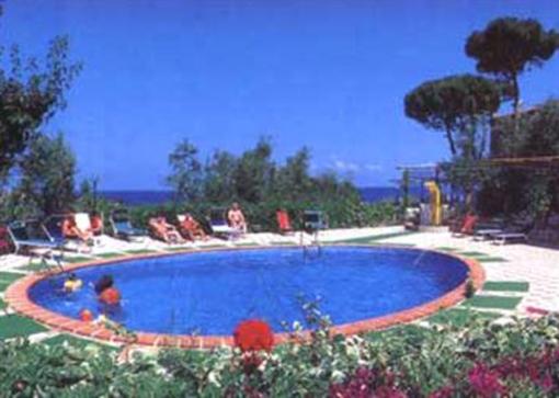 фото отеля Hotel La Badia Sorrento