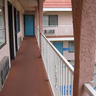 фото отеля Royal Inn Motel Long Beach