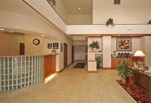 фото отеля Comfort Suites Metro Center Phoenix