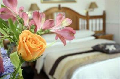 фото отеля The Edward Charles Manor