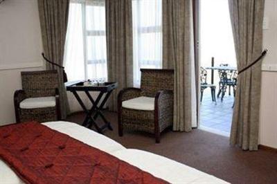 фото отеля The Edward Charles Manor