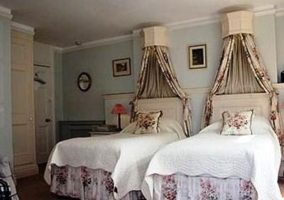 фото отеля Ocklynge Manor Bed & Breakfast Eastbourne