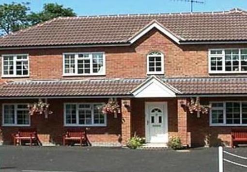 фото отеля Faviere Guest House Stratford-upon-Avon