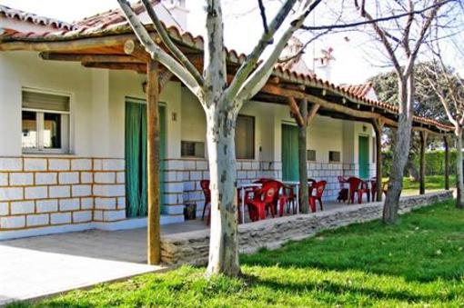 фото отеля Bungalows Camping Parque Nacional de Monfragüe Malpartida de Plasencia