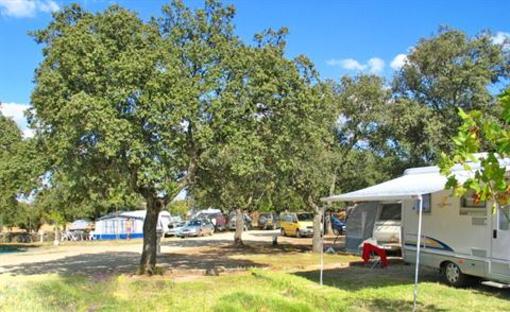 фото отеля Bungalows Camping Parque Nacional de Monfragüe Malpartida de Plasencia