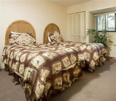 фото отеля ResortQuest Harbour Town Club Villas Hilton Head Island