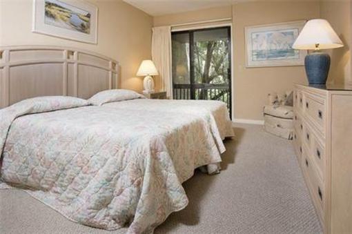 фото отеля ResortQuest Harbour Town Club Villas Hilton Head Island