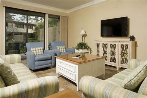 фото отеля ResortQuest Harbour Town Club Villas Hilton Head Island