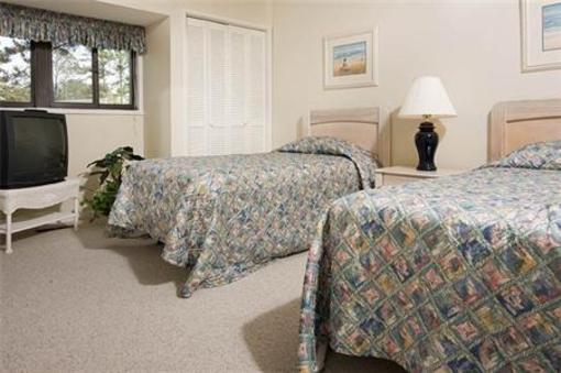 фото отеля ResortQuest Harbour Town Club Villas Hilton Head Island
