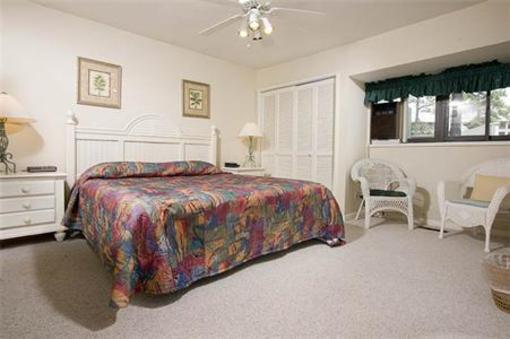 фото отеля ResortQuest Harbour Town Club Villas Hilton Head Island