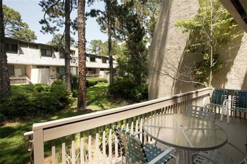 фото отеля ResortQuest Harbour Town Club Villas Hilton Head Island