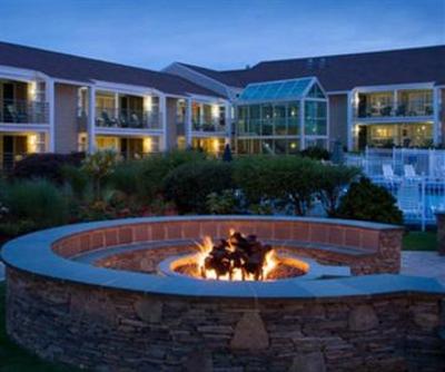 фото отеля Hyannis Harbor Hotel