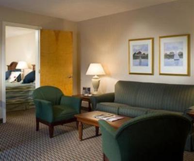 фото отеля Hyannis Harbor Hotel