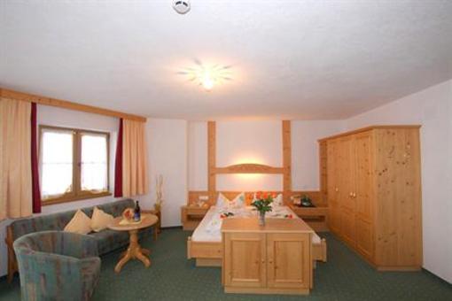 фото отеля Hotel Gasthof - Thaneller
