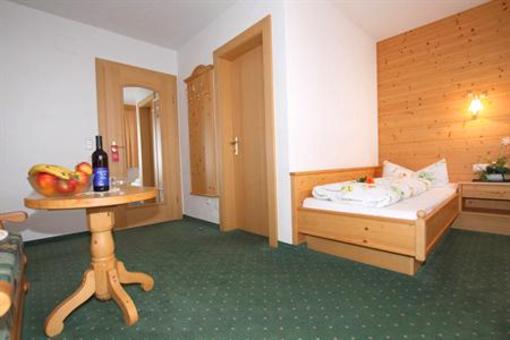 фото отеля Hotel Gasthof - Thaneller