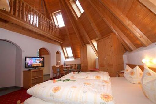 фото отеля Hotel Gasthof - Thaneller