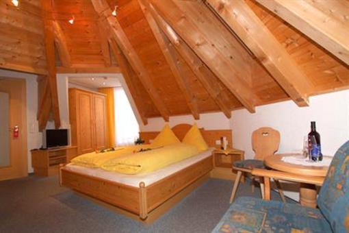 фото отеля Hotel Gasthof - Thaneller