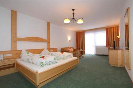 фото отеля Hotel Gasthof - Thaneller