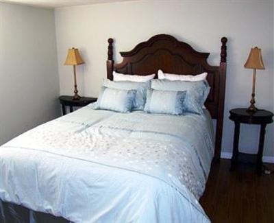 фото отеля Hilltop Manor Hot Tub and Garden Retreat B & B