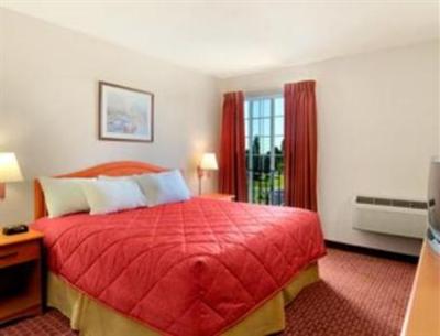 фото отеля Ramada Inn & Suites Sea Tac Airport