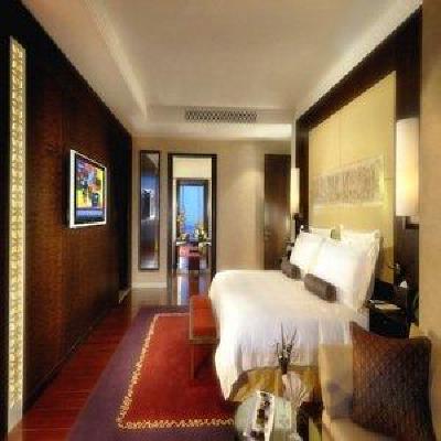 фото отеля The H Hotel Dubai