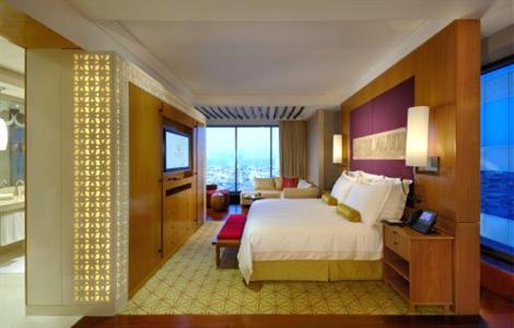 фото отеля The H Hotel Dubai