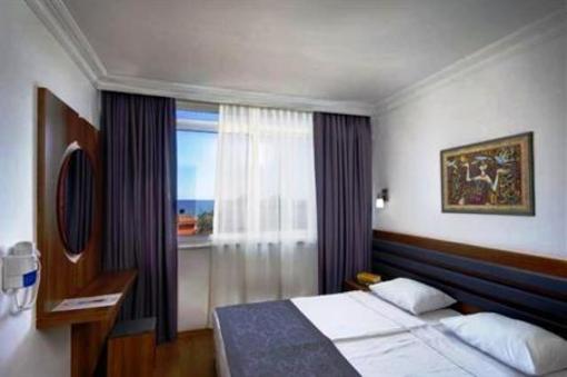фото отеля Sealine Hotel