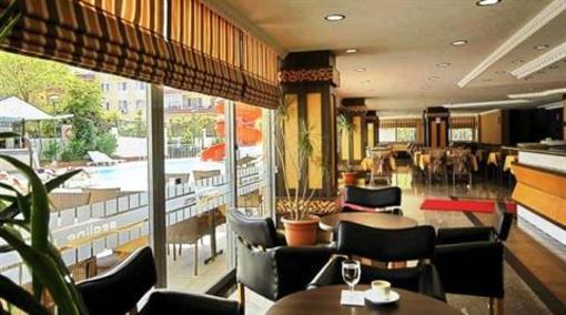фото отеля Sealine Hotel
