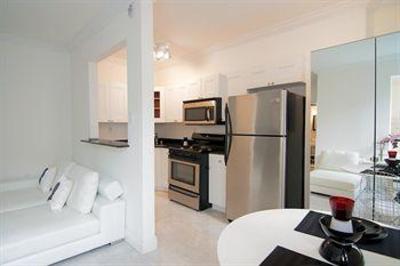 фото отеля First On Lincoln Apartment Miami Beach